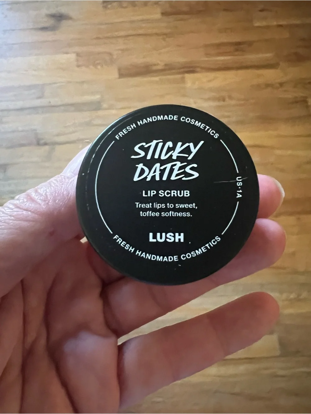 Lush Sticky Dates Lip Scrub BRAND NEW